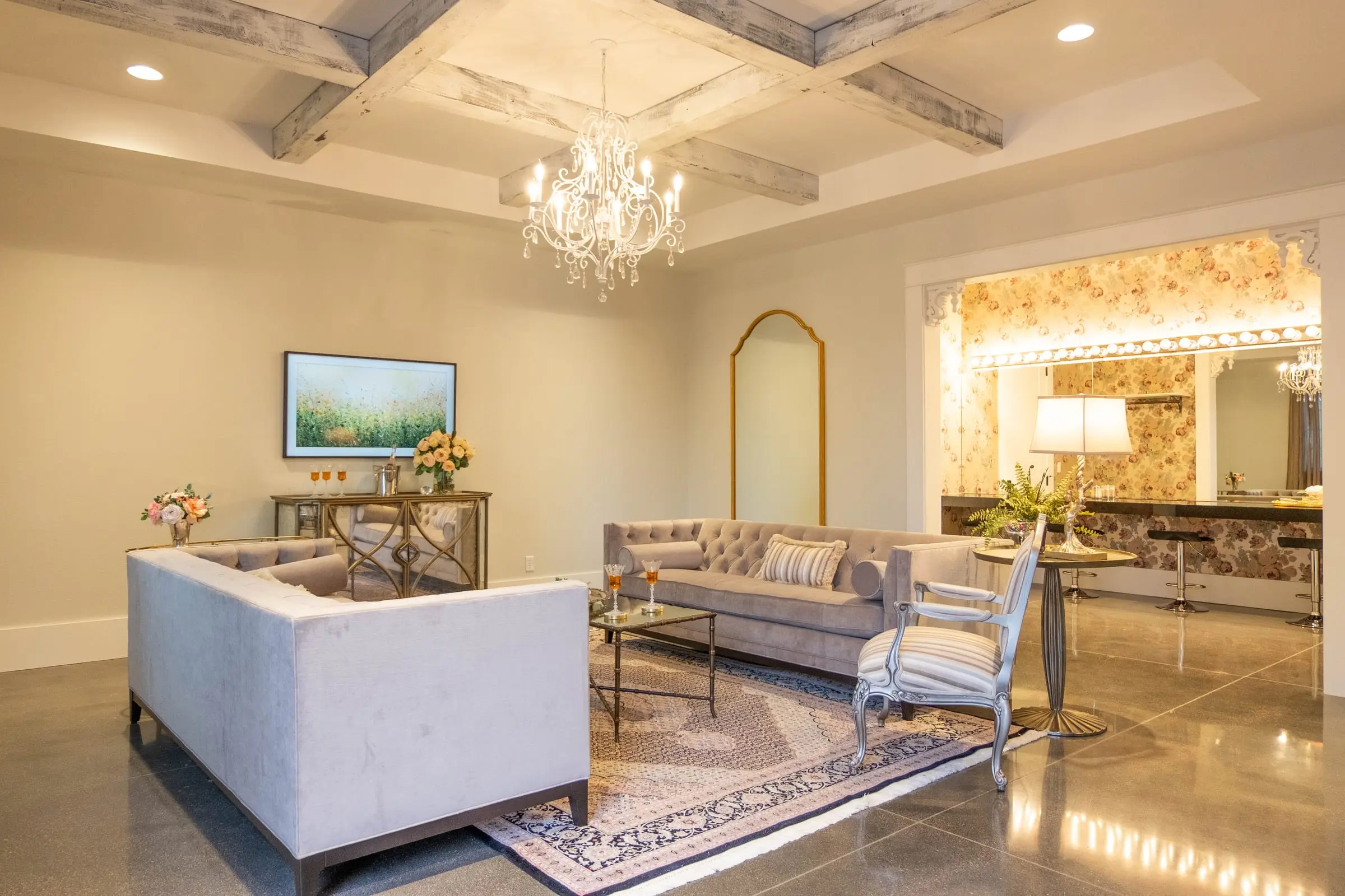 The bridal suite lounge